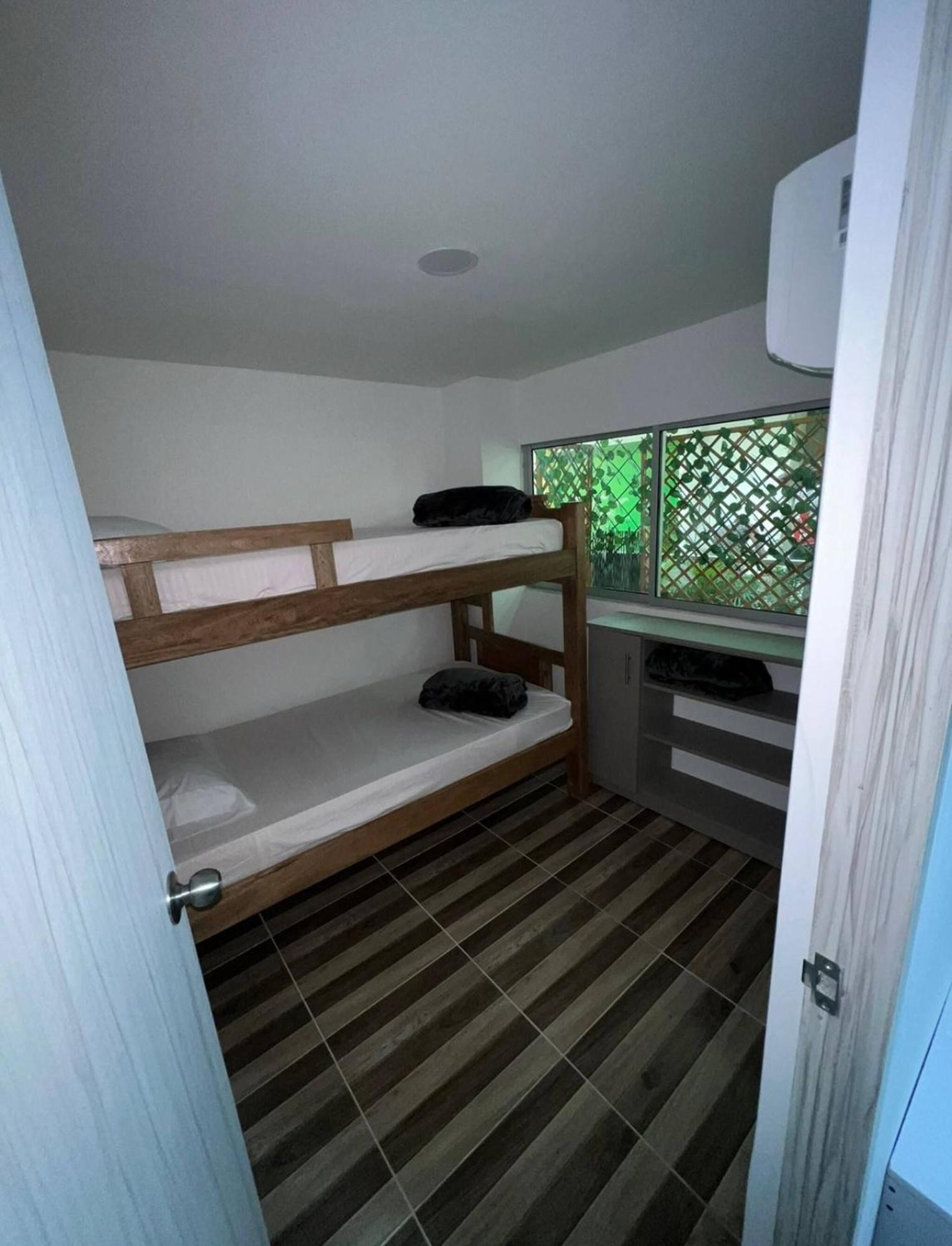 Apartamento La Boquilla Oasis - Charming 1-bedroom With Pool